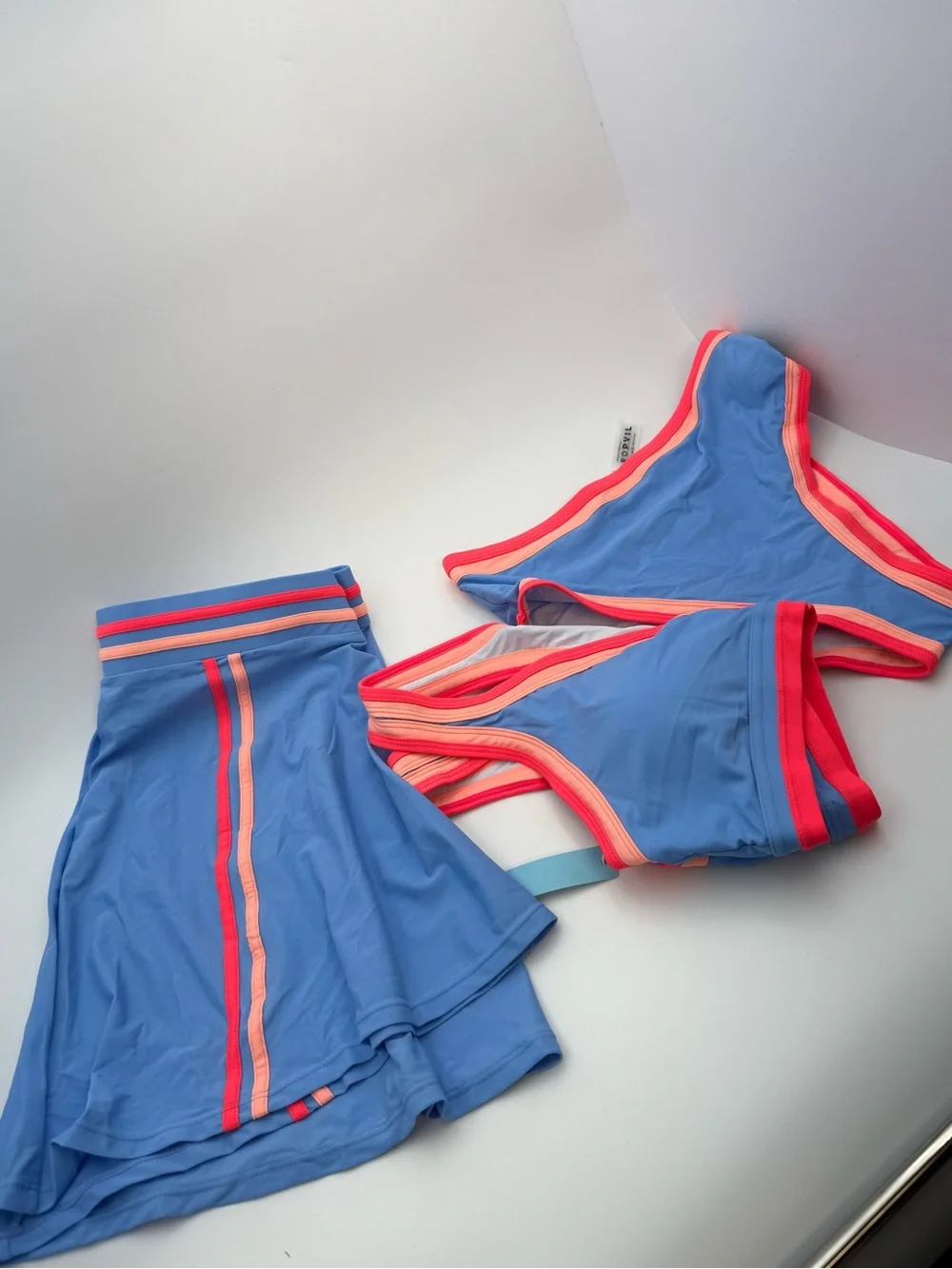 Popvil women’s piece